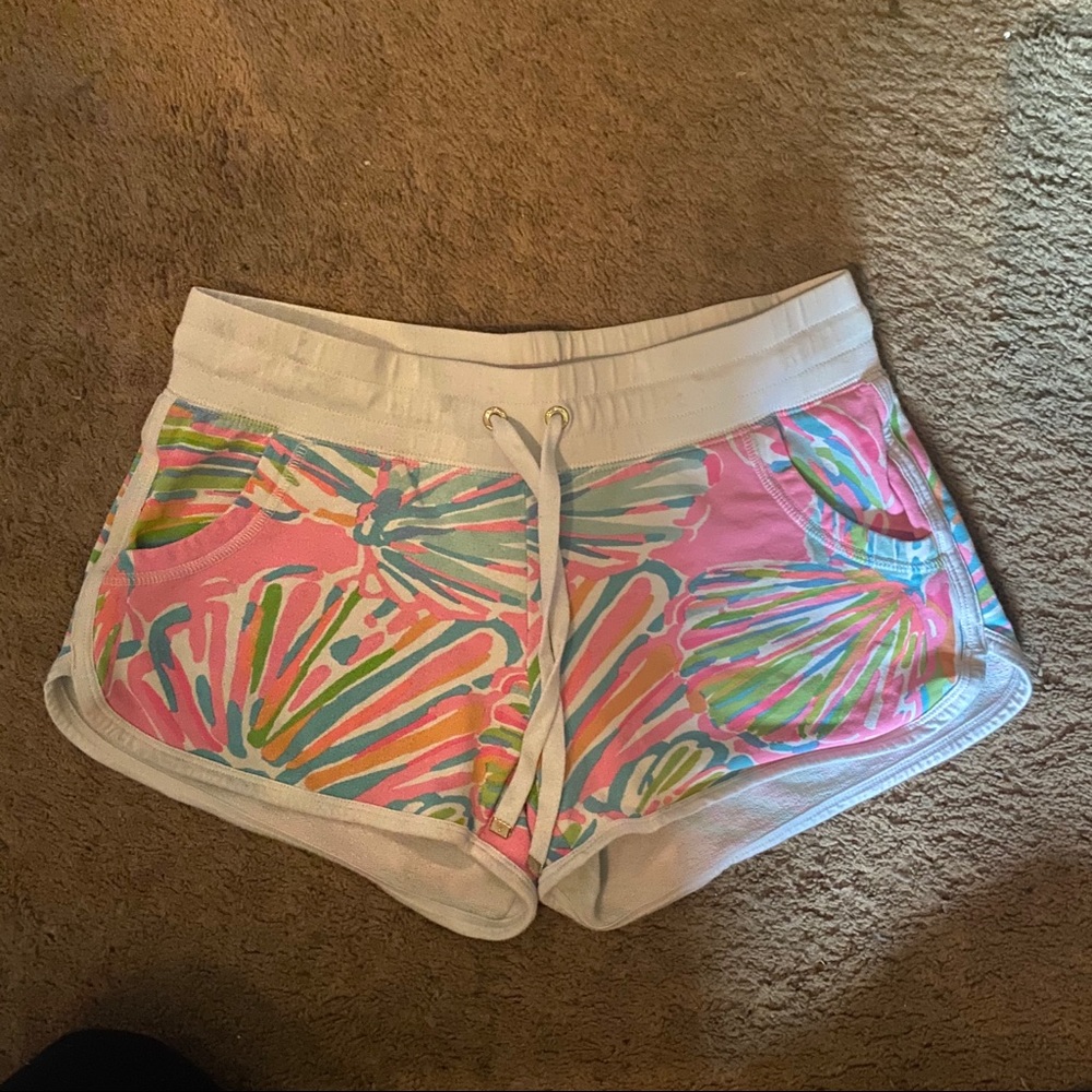 Lilly Pulitzer shorts size xs